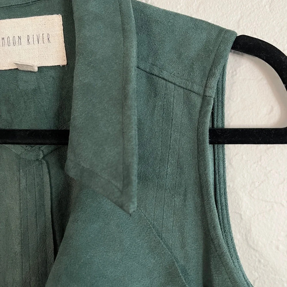 Anthropologie Moon River Green Faux-Suede Long Vest Pockets Ruffle Collar Size S - Picture 7 of 7